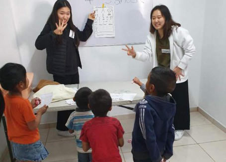 4개국 40명으로 구성된 봉사 팀, 다양한 해외봉사 펼쳐