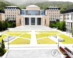 부산외대, 2027년까지 외국어 전공 50개로 확대…전국 최다