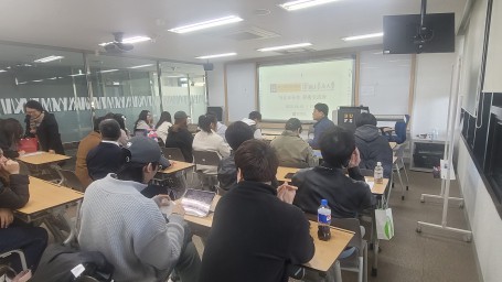 2025년 외국어연구소 국제학술대회(4월) 사진