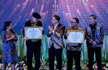 [2025] 김예겸 부산외대 교수, 인도네시아 문화부 “교류협력 귀감” 공로상