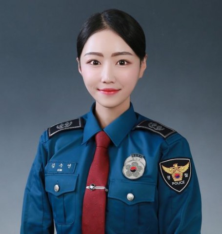 김수연 선배님 : 경찰관