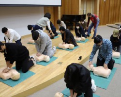 [사회기여센터] 제12회 BUFS 봉사의 날 자원봉사자 응급처치 교육 및 실습 성료