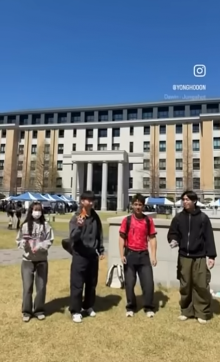 태국어전공에 오면 이렇게 귀여운 선배님들이!