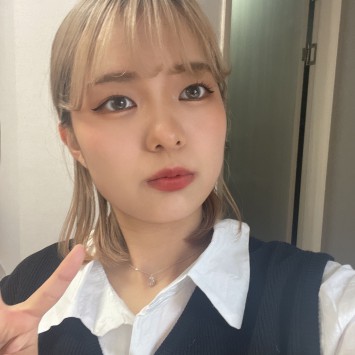 태국어과 22학번 우메노 세이나